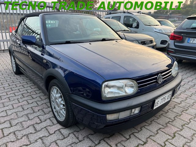 Volkswagen Golf Cabriolet 1.6 cat Sport - foto 3 di 4