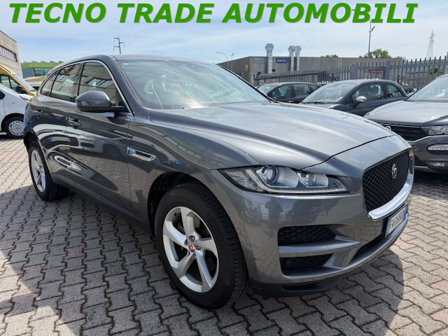 Jaguar F-Pace 2.0 D 180 CV aut. Portfolio - foto 2 di 4