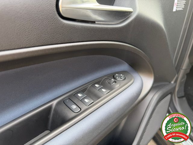 Alfa Romeo Junior 1.2 136 CV Hybrid eDCT6 Automatica, del 2024, 6.690 km, in vendita a Oderzo (TV)