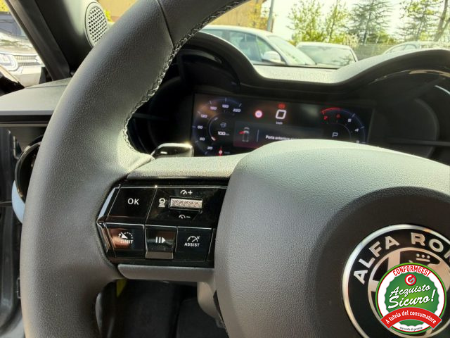 Alfa Romeo Junior 1.2 136 CV Hybrid eDCT6 Automatica, del 2024, 6.690 km, in vendita a Oderzo (TV)