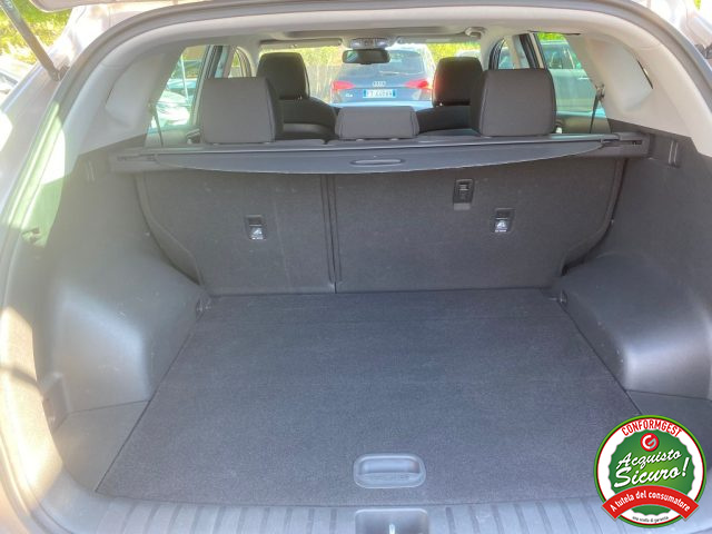Hyundai TUCSON 2.0 CRDi 4WD XPossible - foto 4 di 16