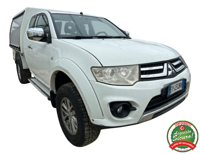 Mitsubishi L200 2.5 DI-D/178CV DC Intense Plus DPF usato a ODERZO