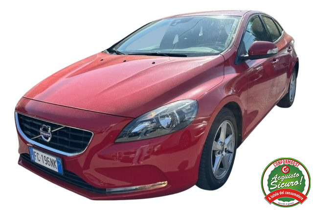 Volvo V40 Momentum D2 usato a ODERZO