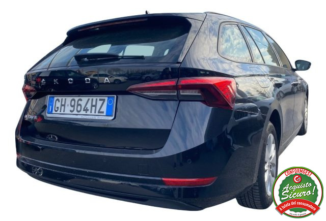 Skoda Octavia 2.0 TDI EVO SCR DSG Wagon Sportline - foto 3 di 4