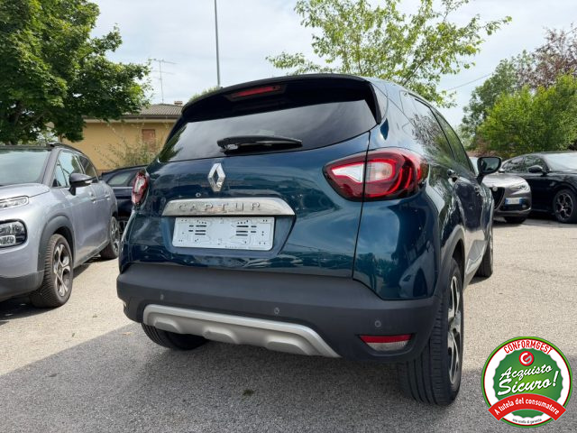 Renault Captur TCe Start&Stop Energy Bose - foto 3 di 4