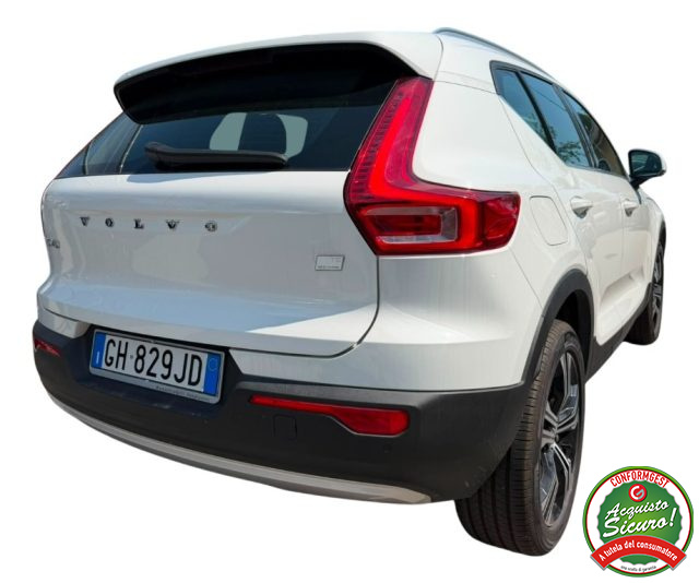 Volvo XC40 T5 Recharge Plug-in Hybrid Inscription - foto 4 di 4