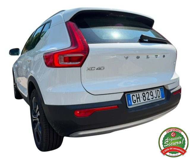 Volvo XC40 T5 Recharge Plug-in Hybrid Inscription - foto 3 di 4