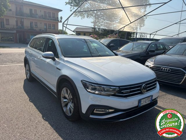 Volkswagen Passat Alltrack 2.0 TDI SCR 122 CV EVO DSG Business - foto 3 di 4