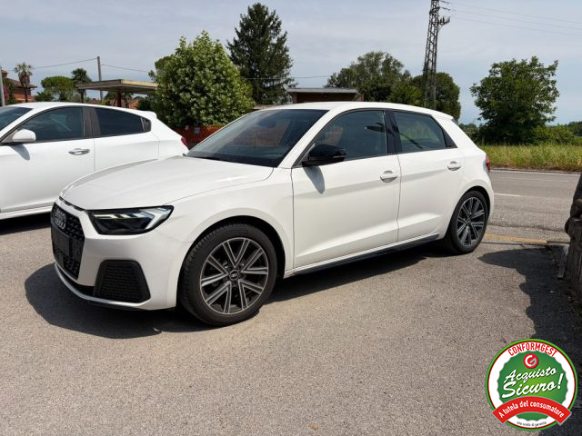 Audi A1 25 TFSI Admired - foto 2 di 4