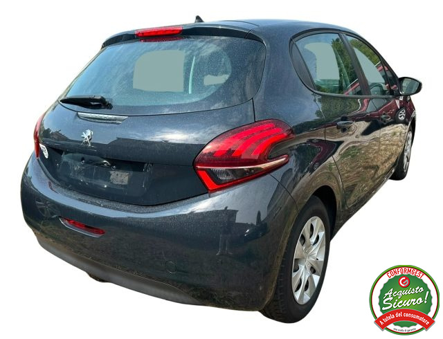 Peugeot 208 5 porte Like Adatta Neo Patentati - foto 3 di 4