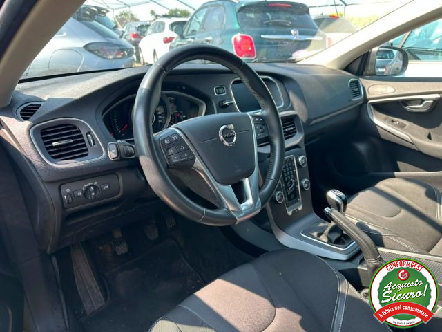 Volvo V40 T2 Business - foto 4 di 4