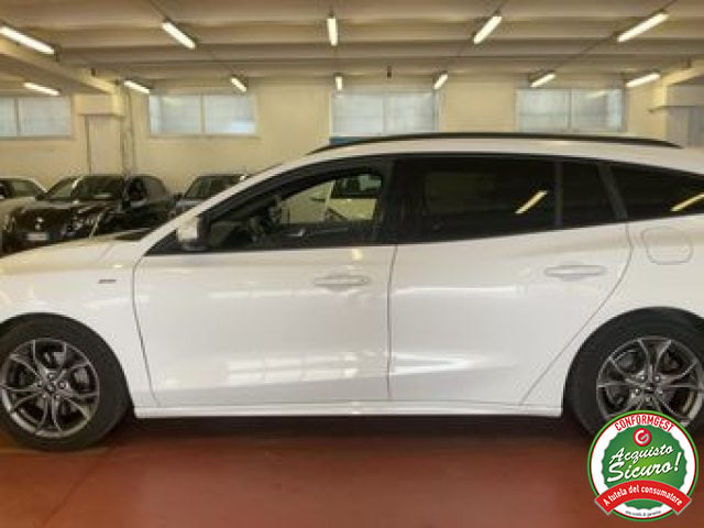 Ford Focus 1.5 EcoBlue 120 CV automatico SW Business - foto 3 di 4