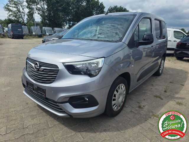Opel Combo Life 1.5D 130 CV S&S MT6 Edition Plus IVA INCLUSA, del 2023, 35.200 km, in vendita a Oderzo (TV)