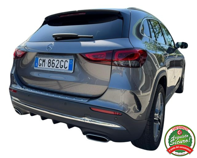 Mercedes-Benz GLA 180 d Automatic Premium - foto 3 di 4