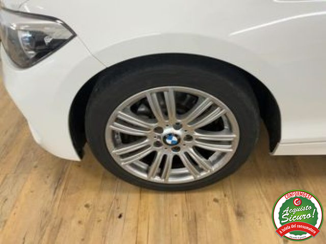 BMW 118 i 5p. Msport Shadow - foto 3 di 4