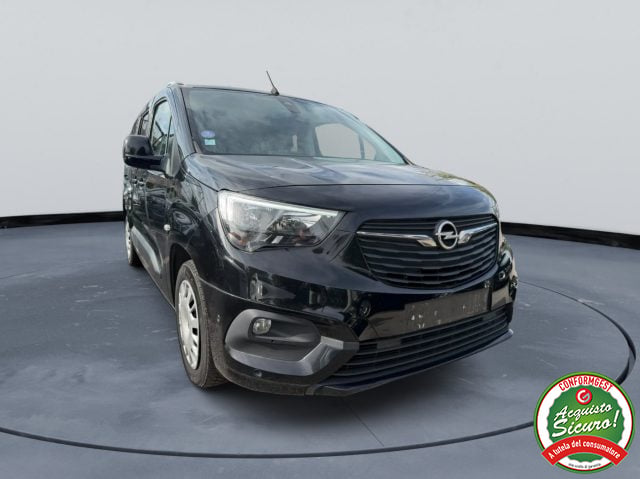 Opel Combo Life 1.2 110 CV S&S MT6 Advance - foto 2 di 4