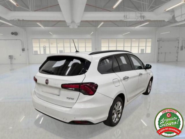 Fiat Tipo 1.4 T-Jet 120CV SW Easy - foto 2 di 4