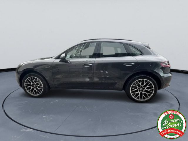Porsche Macan 3.0 Diesel S Tetto Uniproprietario SERVICE PORSCHE - foto 2 di 4