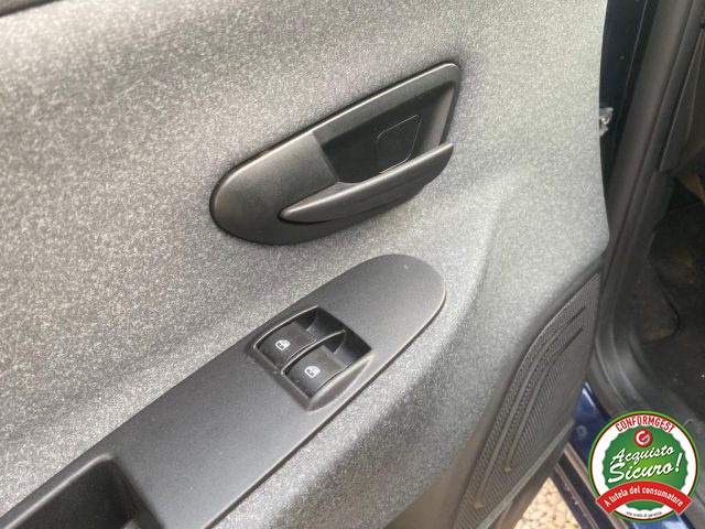 Lancia Ypsilon 1.0 FireFly 5 porte S&S Hybrid Ecochic Gold, del 2021, 37.999 km, in vendita a Oderzo (TV)