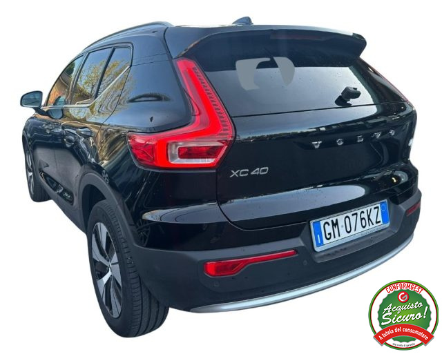 Volvo XC40 T5 Recharge Plug-in Hybrid automatico Core - foto 4 di 17