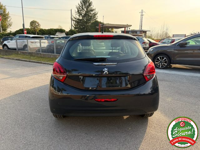 Peugeot 208 1� serie PureTech 68 5 porte Active usato a ODERZO