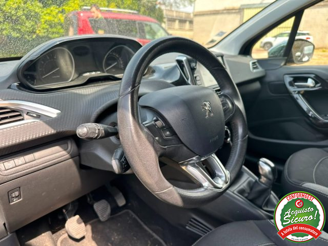 Peugeot 208 1° serie PureTech 82 5 porte Allure - foto 4 di 4
