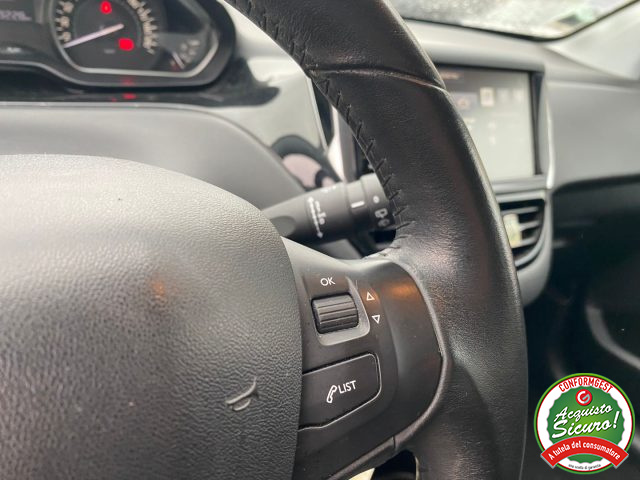 Peugeot 208 5 porte Like, del 2017, 64.834 km, in vendita a Oderzo (TV)