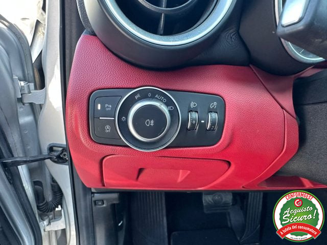 Alfa Romeo Giulia 2.2 Turbodiesel 190 CV AT8 Lusso, del 2019, 72.168 km, in vendita a Oderzo (TV)