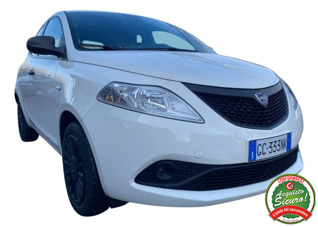 Lancia Ypsilon 1.2 69 CV 5 porte GPL Ecochic Gold - foto 1 di 4