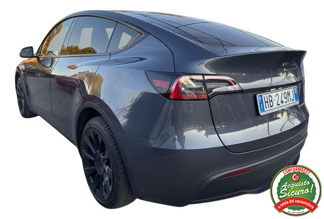 Tesla Model Y Long Range AWD - foto 4 di 4