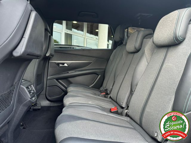 Peugeot 5008 BlueHDi 130 S&S EAT8 Allure Pack 7 Posti, del 2023, 61.355 km, in vendita a Oderzo (TV)