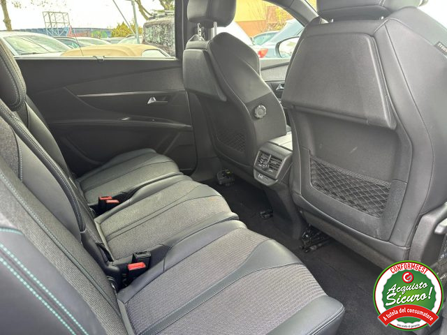 Peugeot 5008 BlueHDi 130 S&S EAT8 Allure Pack 7 Posti, del 2023, 61.355 km, in vendita a Oderzo (TV)