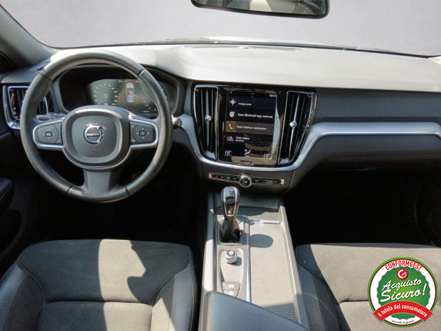 Volvo V60 D3 Sensus Momentum Led Navi In Arrivo usato a ODERZO