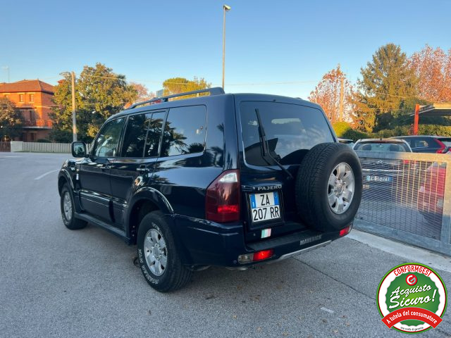Mitsubishi Pajero 3.2 16V DI-D 5p. GLX Automatico 7 posti - foto 3 di 4