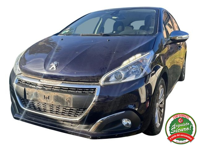 Peugeot 208 1� serie PureTech 82 5 porte Allure - foto 1 di 4