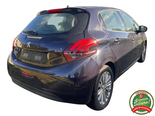 Peugeot 208 1� serie PureTech 82 5 porte Allure - foto 4 di 4