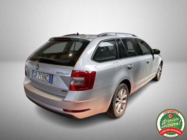 Skoda Octavia 1.5 DSG Wagon Executive G-Tec - foto 4 di 4