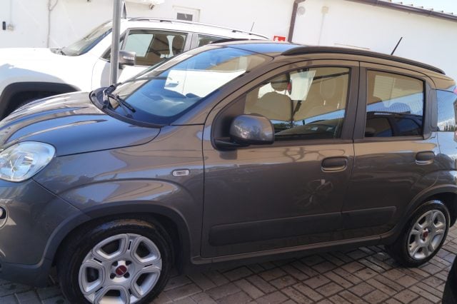 Fiat Panda 1.0 FireFly S&S Hybrid City Life - foto 2 di 4