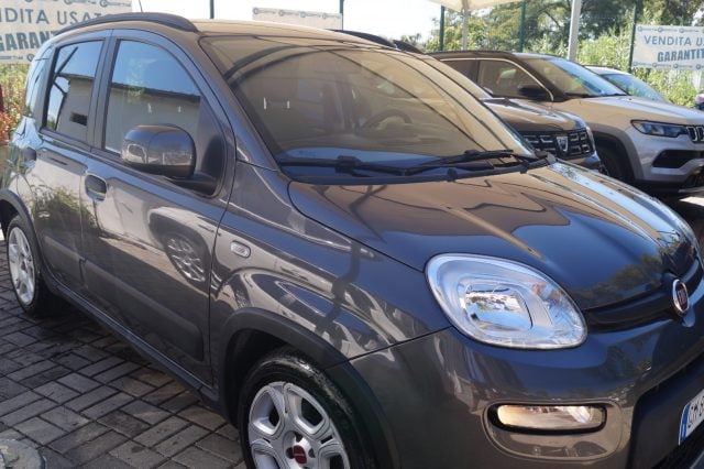 Fiat Panda 1.0 FireFly S&S Hybrid City Life - foto 3 di 4