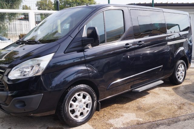 Ford Tourneo Custom 300 2.2 TDCi 155CV PL Trend - foto 2 di 4
