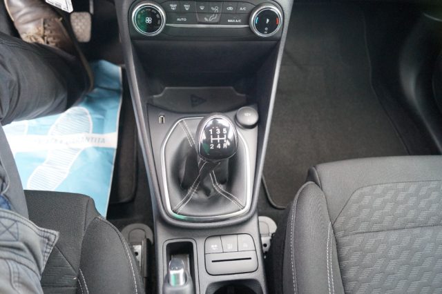 Ford Fiesta 1.1 75 CV 5 porte Titanium Apple car e android usato a ROMA