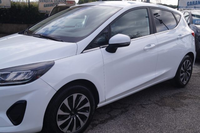 Ford Fiesta 1.1 75 CV 5 porte Titanium Apple car e android - foto 2 di 4