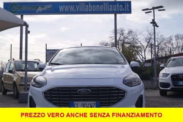 Ford Fiesta 1.1 75 CV 5 porte Titanium Apple car e android usato a ROMA
