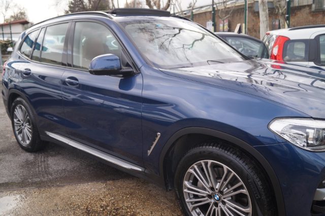 BMW X3 xDrive30e Luxury Line - foto 3 di 4