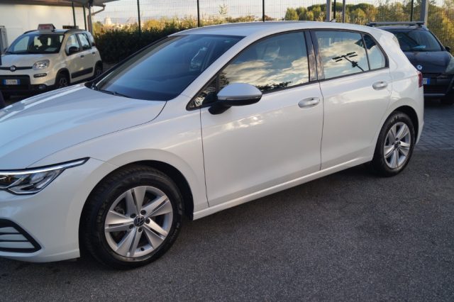Volkswagen Golf 1.0 eTSI EVO DSG Life leve volante apple car - foto 2 di 21