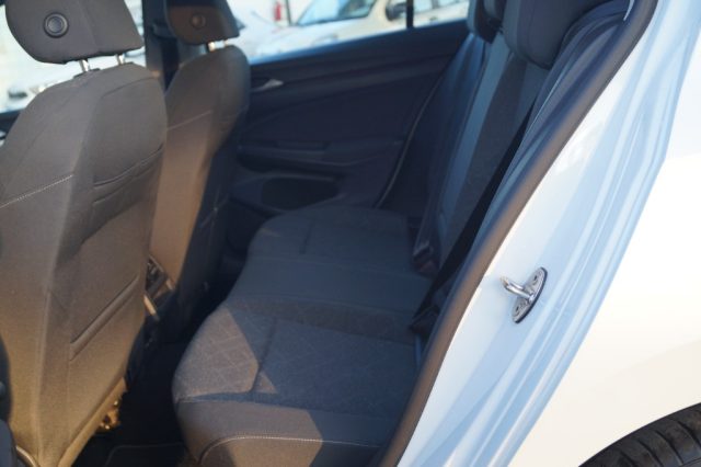 Volkswagen Golf 1.0 eTSI EVO DSG Life leve volante apple car, del 2021, 59.533 km, in vendita a Roma (RM)