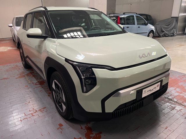 Kia EV3 58.3 kWh Air, del 2026, 2 km, in vendita a Cologno Monzese (MI)