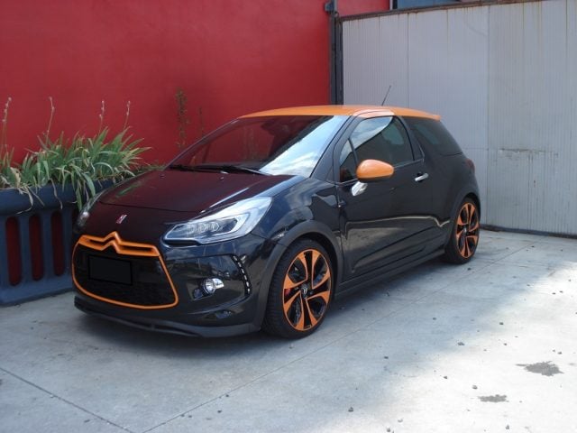 DS Automobiles DS 3 1.6 THP 200 Racing SERIE LIMITATA 200SIMA DI 200, del 2011, 9.987 km, in vendita a Cologno Monzese (MI)