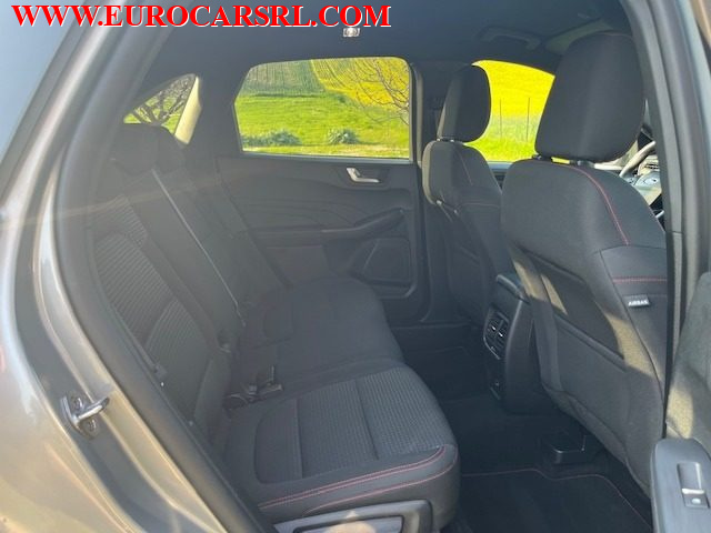 Ford Kuga 1.5 EcoBlue 120 CV 2WD ST-Line, del 2022, 96.000 km, in vendita a Monte Porzio (PU)