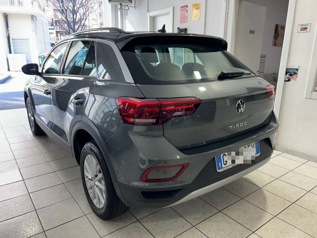 Volkswagen T-Roc 1.0 TSI Life - foto 3 di 4